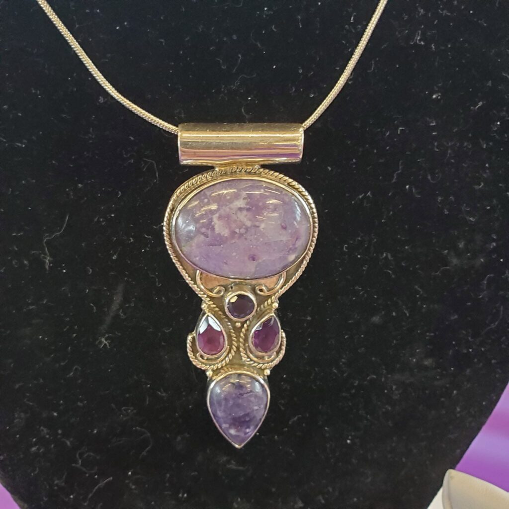 fairy chasm purple necklace